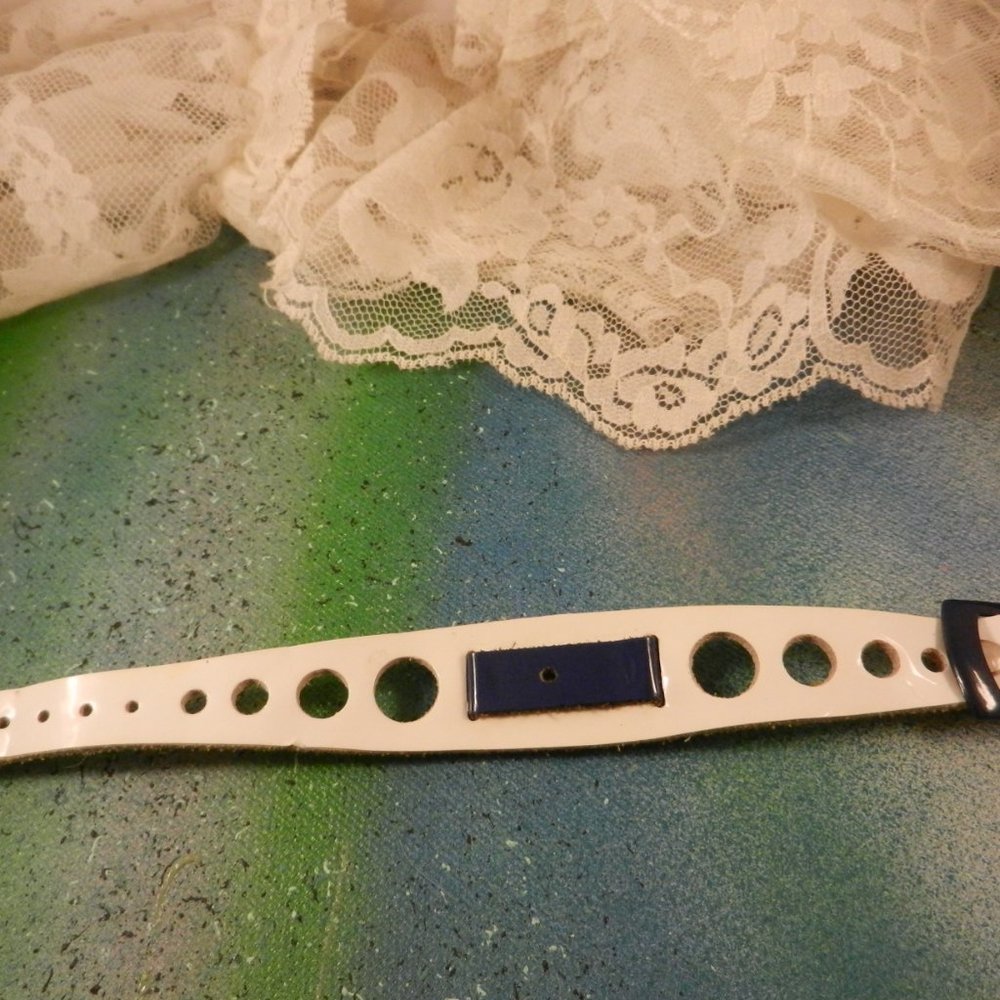 VTG 80s unisex watch band circle cut out blue white watchband sporty nautical - Picture 6 of 11